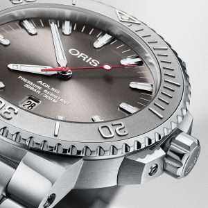 Oris Aquis Date Relief