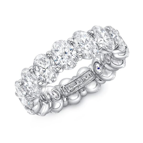 1-Row Oval Shaped Anniversary Ring