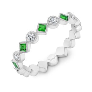 1-Row Princess Cut Emerald Fashion Ring