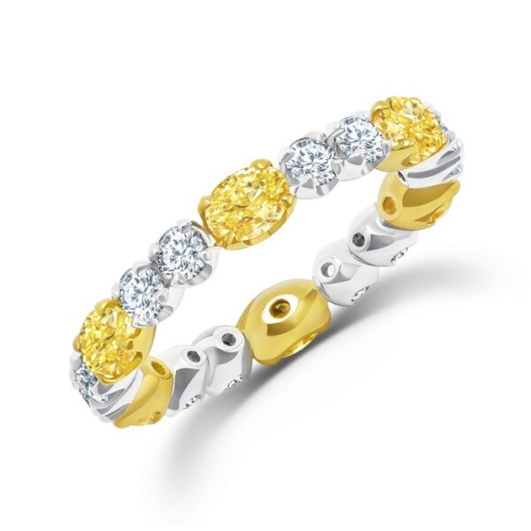 1-Row Oval Shaped Diamond Eternity Ring