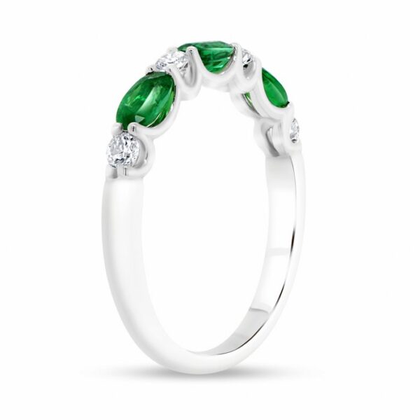 1-Row Oval Shaped Emerald Fashion Ring - Image 2