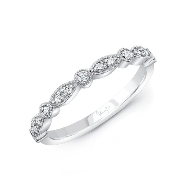 1-Row Oval Shaped Wedding Ring