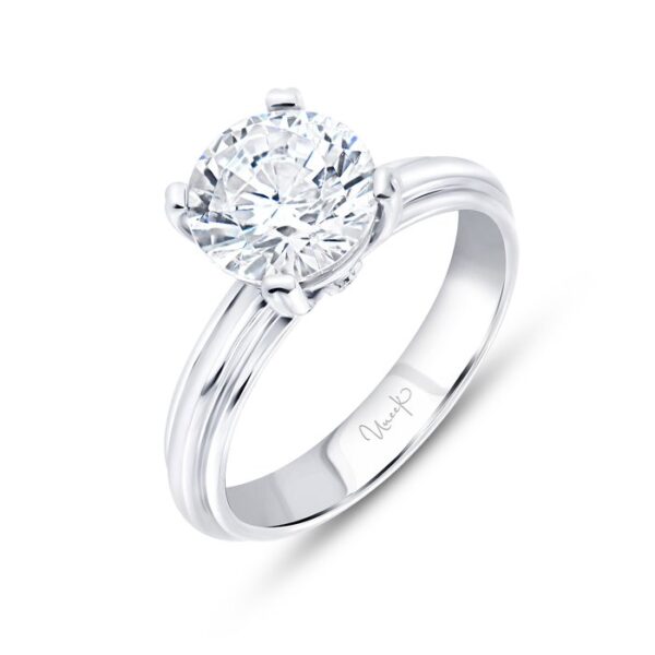 Solitaire Round Engagement Ring