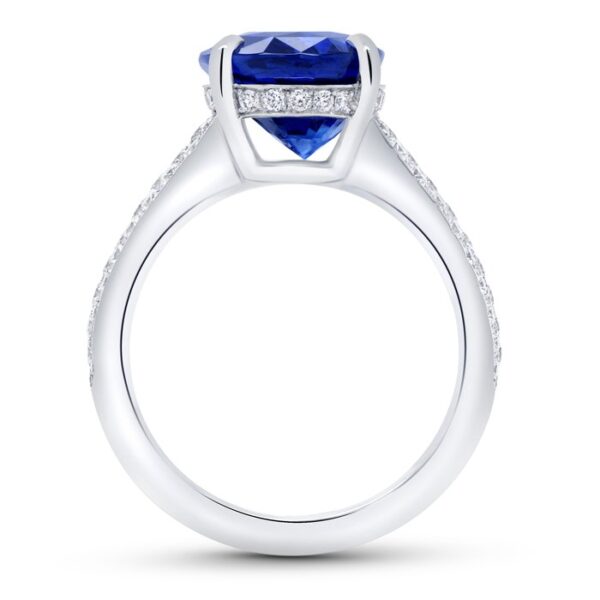 Tapered Oval Shaped Tanzanite Engagement Ring - Image 3