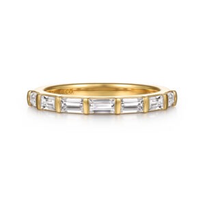 7 stone baguette diamond stackable band in 14k yellow gold
