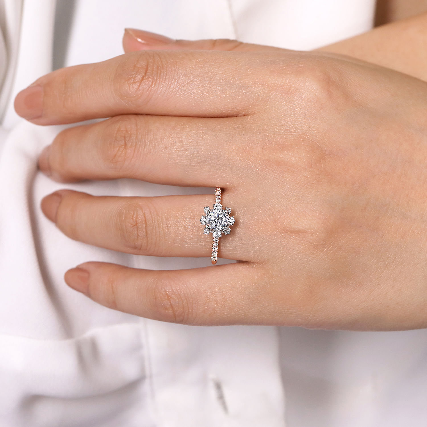 rose gold starlight halo engagement ring